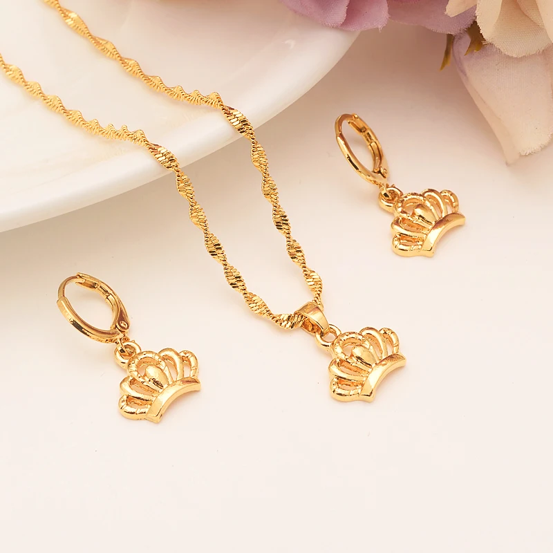 Gold Color Crown Earrings Pendant Necklaces Elegant Jewerly Set For Women Exquisite Dubai Arab African Jewelry
Gold Color Crown Earrings Pendant Necklaces Elegant Jewerly Set For Women Exquisite Dubai Arab African Jewelry