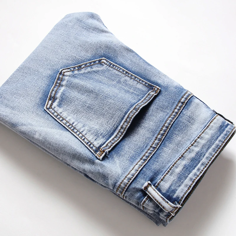 2021 European Trend Men's Jeans With Big Holes In The Knee Casual Men's Slim Elastic Leg Jeans
2021 European Trend Men's Jeans With Big Holes In The Knee Casual Men's Slim Elastic Leg Jeans