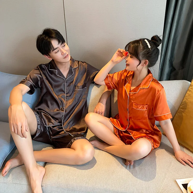 Solid Color Sleepwear Silk Satin Pajamas Couple Set Short Button-Down Pyjamas Suit Pijama Women Men Loungewear Plus Size Pj Set
Solid Color Sleepwear Silk Satin Pajamas Couple Set Short Button-Down Pyjamas Suit Pijama Women Men Loungewear Plus Size Pj Set