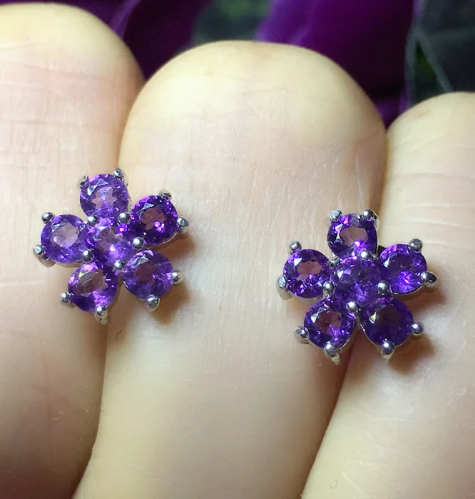 Fashion Silver Flower Stud Earrings with Gemstone 3mm Natural Amethyst Earrings for Daily Wear 925 Silver Amethyst Jewelry
Fashion Silver Flower Stud Earrings with Gemstone 3mm Natural Amethyst Earrings for Daily Wear 925 Silver Amethyst Jewelry
