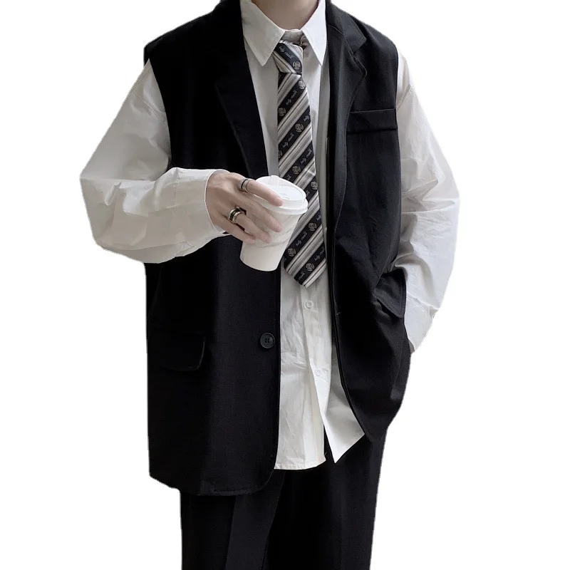Men's suit vest 2021 new spring coat men trendy ruffian handsome sleeveless suit Hong Kong style loose jacket
Men's suit vest 2021 new spring coat men trendy ruffian handsome sleeveless suit Hong Kong style loose jacket