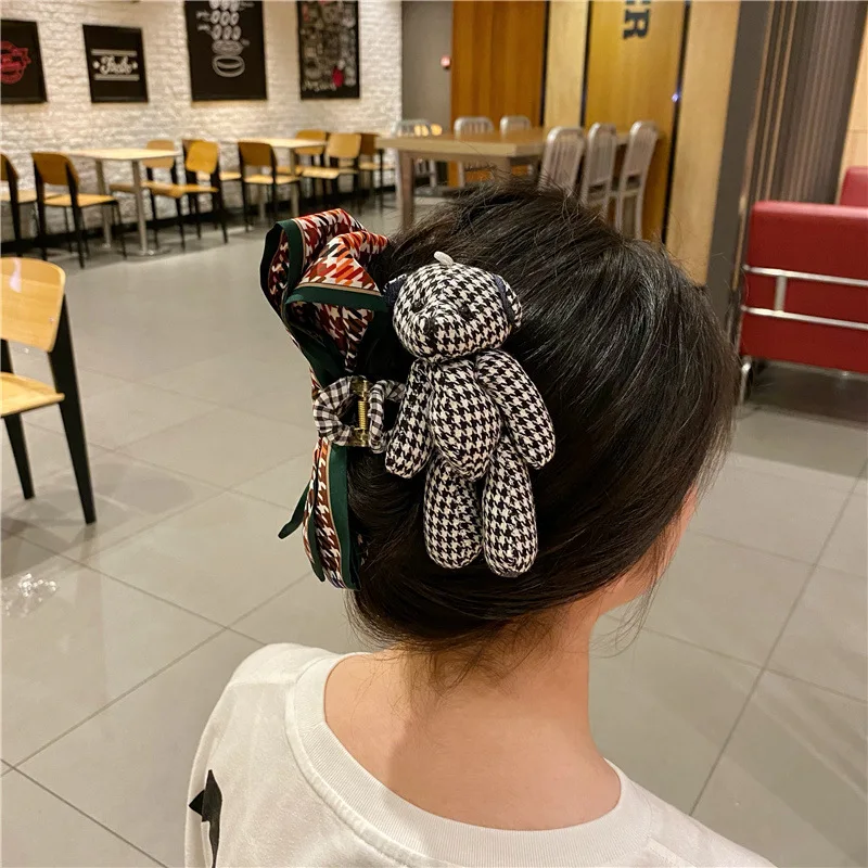 Big Hair Claws Crab Clamps Claw Clips Women Girls Rabbit Bear Hair Clips White Black Plaid Ribbon Hairdress Hair Styling Tool
Big Hair Claws Crab Clamps Claw Clips Women Girls Rabbit Bear Hair Clips White Black Plaid Ribbon Hairdress Hair Styling Tool
