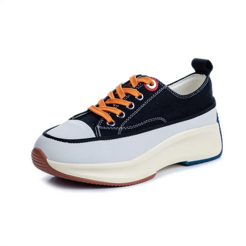 Новинка; Парусиновая обувь на платформе; Сезон весна-лето; Новые корейские студенческие универсальные туфли, визуально увеличивающие рост; ... 
Новинка; Парусиновая обувь на платформе; Сезон весна-лето; Новые корейские студенческие универсальные туфли, визуально увеличивающие рост; ...