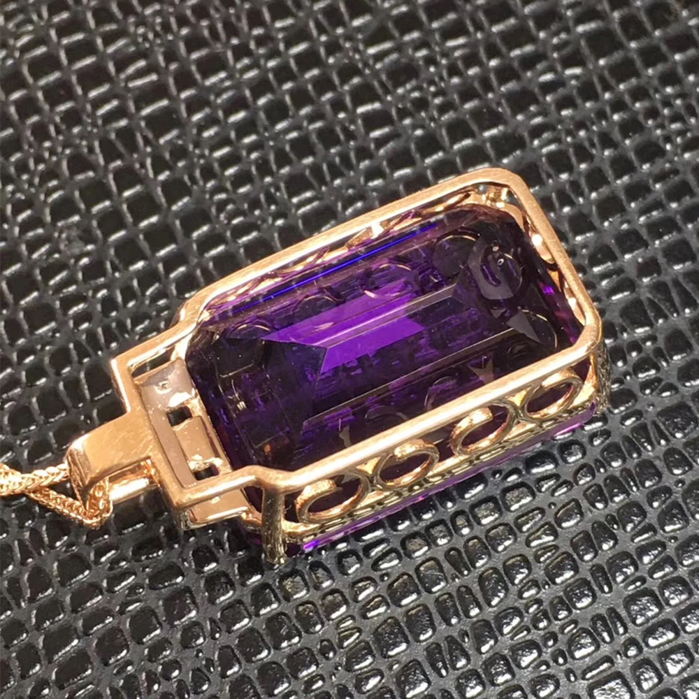 Natural Amethyst Pendant 18k gold match Natural South Africa Diamond Bare stone 13ct Specifications 17.6*11.6mm
Natural Amethyst Pendant 18k gold match Natural South Africa Diamond Bare stone 13ct Specifications 17.6*11.6mm