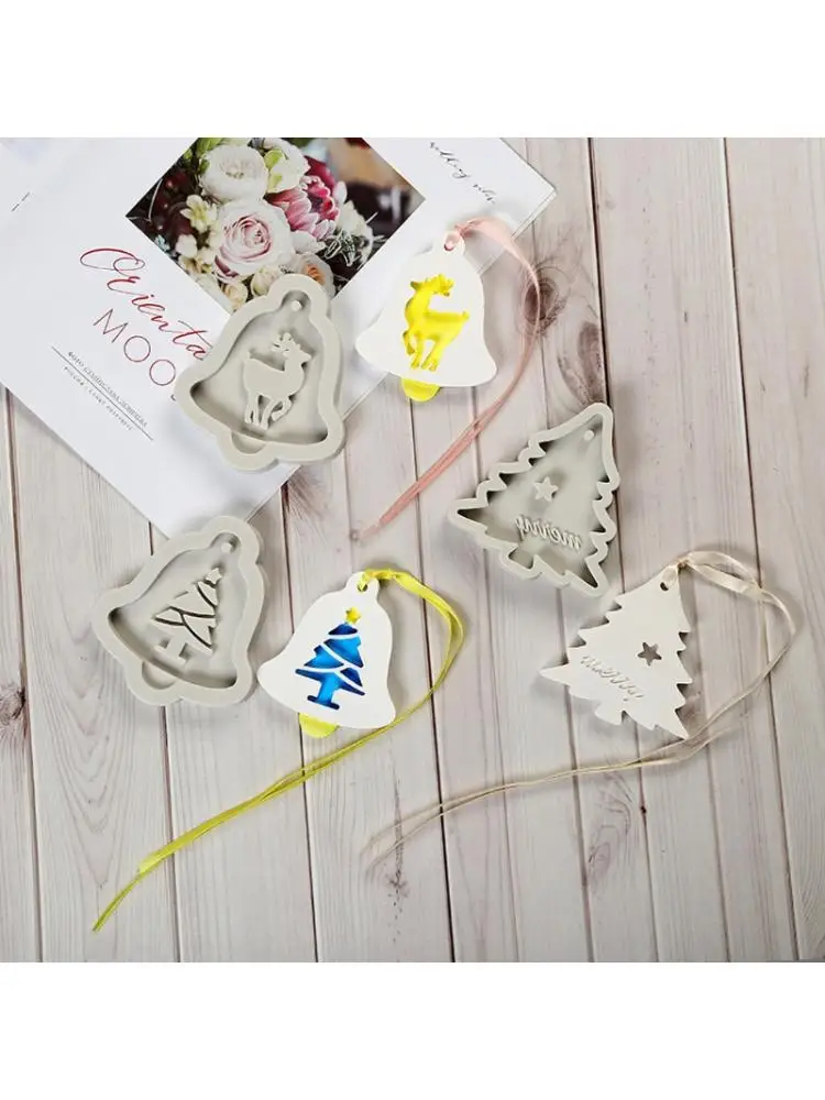 New 5Pcs Epoxy Resin Mold Christmas Tree Elk Snowflake Pendant Casting Silicone Mold
New 5Pcs Epoxy Resin Mold Christmas Tree Elk Snowflake Pendant Casting Silicone Mold