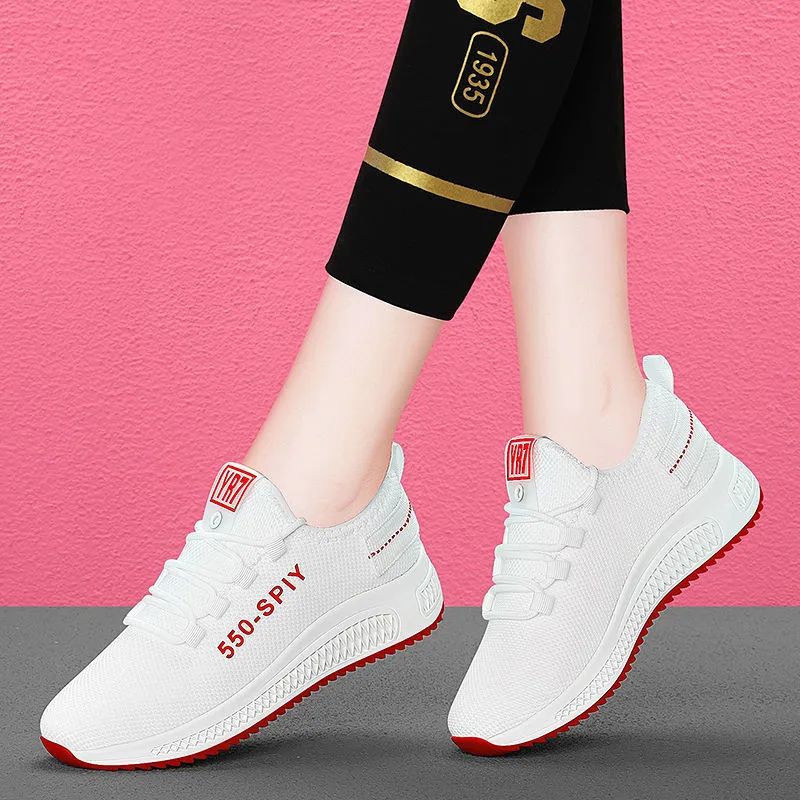 2021 Woman casual shoes Spring autumn fashion breathable net shoes Women's new platform sneakers Lace-up comfortable flat shoes
2021 Woman casual shoes Spring autumn fashion breathable net shoes Women's new platform sneakers Lace-up comfortable flat shoes