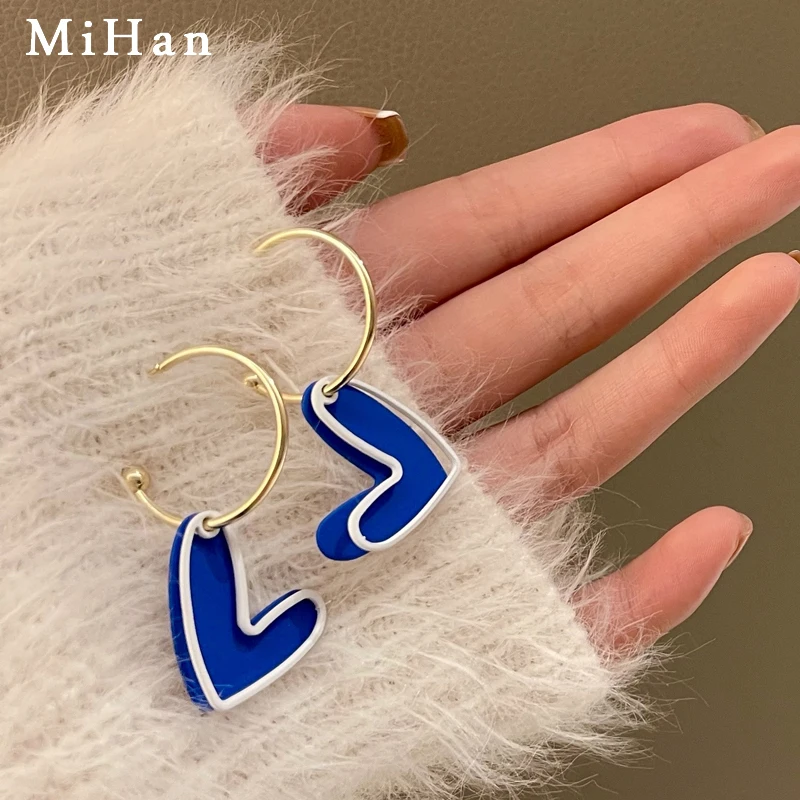 Mihan S925 needle Sweet Jewelry Heart Earrings Popular Design Vintage Blue White Coating Drop Earrings For Party Gifts 
Mihan S925 needle Sweet Jewelry Heart Earrings Popular Design Vintage Blue White Coating Drop Earrings For Party Gifts