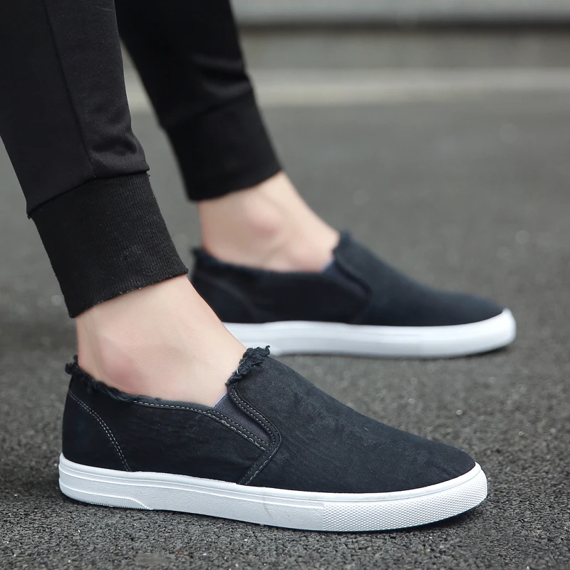 New Arrival 2020 Men Vulcanize Shoes Lightweight Male Sneakers Cheap Vulcanized Shoes Soft Flat Sneakers Men FashionMen's shoes
New Arrival 2020 Men Vulcanize Shoes Lightweight Male Sneakers Cheap Vulcanized Shoes Soft Flat Sneakers Men FashionMen's shoes