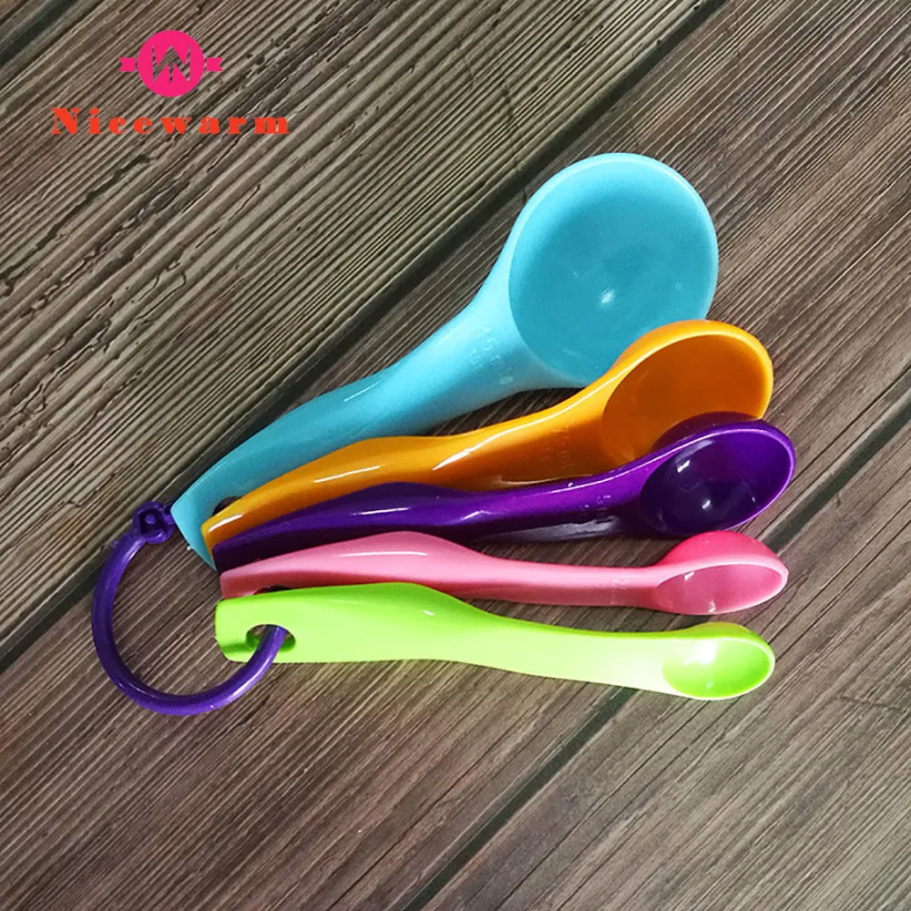 Kitchen Baking Tools 5-piece Color Measuring Spoon Set Combination Measuring Spoon with Scale Seasoning Spoon
Kitchen Baking Tools 5-piece Color Measuring Spoon Set Combination Measuring Spoon with Scale Seasoning Spoon