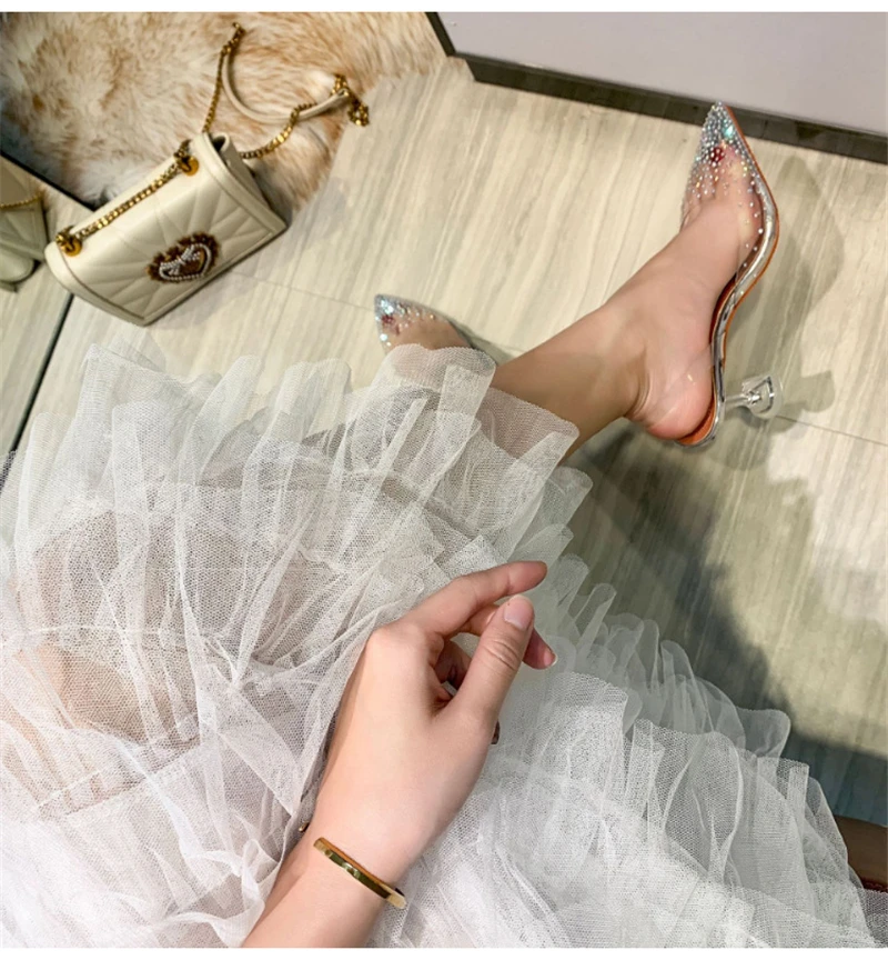 Transparent PVC Gladiator Sandals Women Clear Crystal Goblet Heel Point Toe Back Straps Rhinestone Summer Party Shoes Woman 
Transparent PVC Gladiator Sandals Women Clear Crystal Goblet Heel Point Toe Back Straps Rhinestone Summer Party Shoes Woman