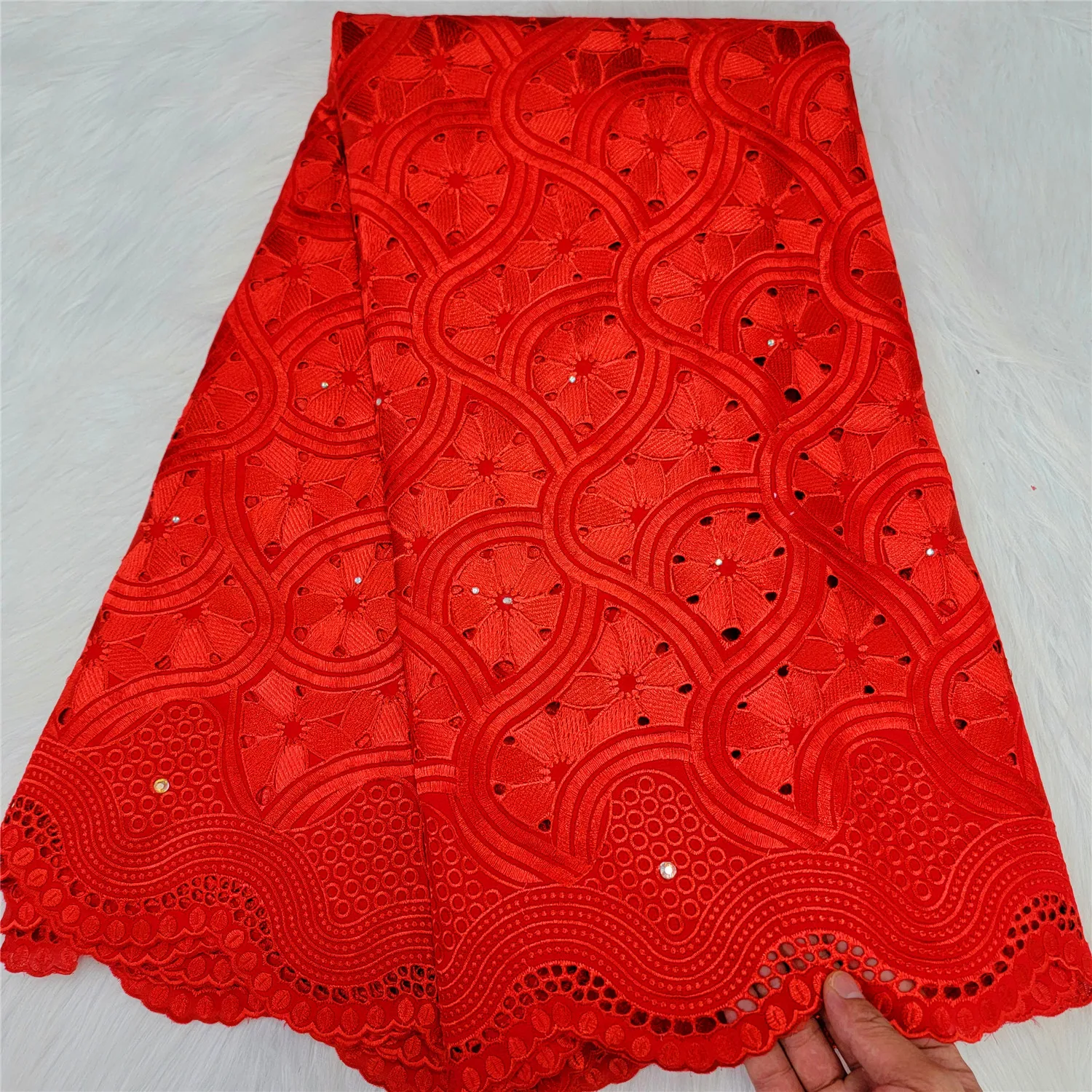 African Nigerian 100% Cotton Lace Fabric 2021 High Quality French Punch Net Lace Fabrics With Diamond Dress 5 Yards HLC361 (1)
African Nigerian 100% Cotton Lace Fabric 2021 High Quality French Punch Net Lace Fabrics With Diamond Dress 5 Yards HLC361 (1)