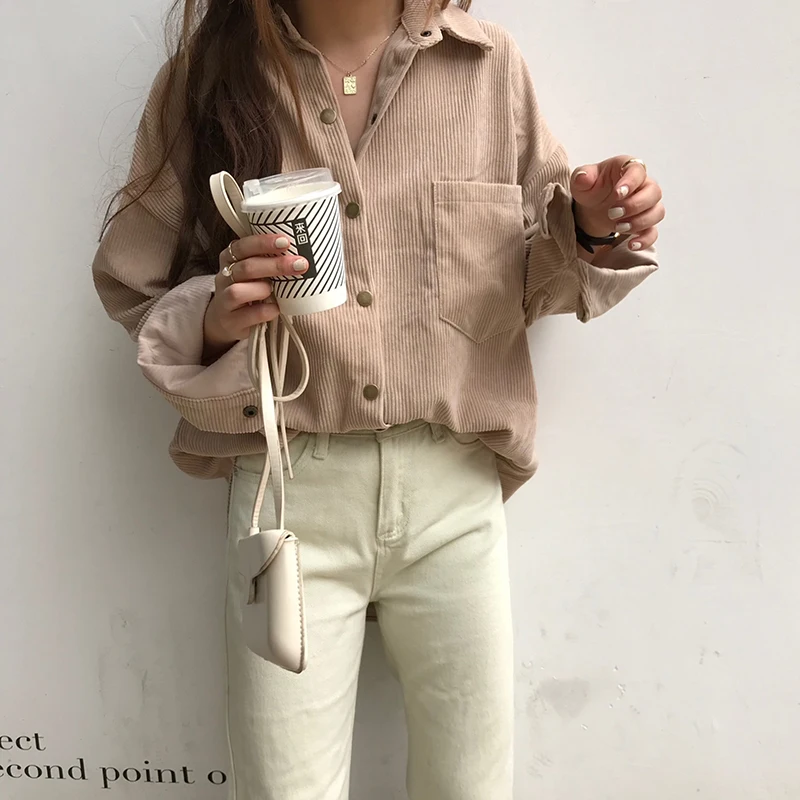Vintage Corduroy Jackets Women Winter Autumn Coats Plus Size Single-breasted Overcoats Jackets Loose Solid Outerwear
Vintage Corduroy Jackets Women Winter Autumn Coats Plus Size Single-breasted Overcoats Jackets Loose Solid Outerwear