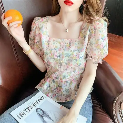 2021 Summer New Vintage Square Collar Women Short Puff Sleeve Shirt Female Sweet Floral Print Shirt Women Crop Blusas Tops Q406
2021 Summer New Vintage Square Collar Women Short Puff Sleeve Shirt Female Sweet Floral Print Shirt Women Crop Blusas Tops Q406
