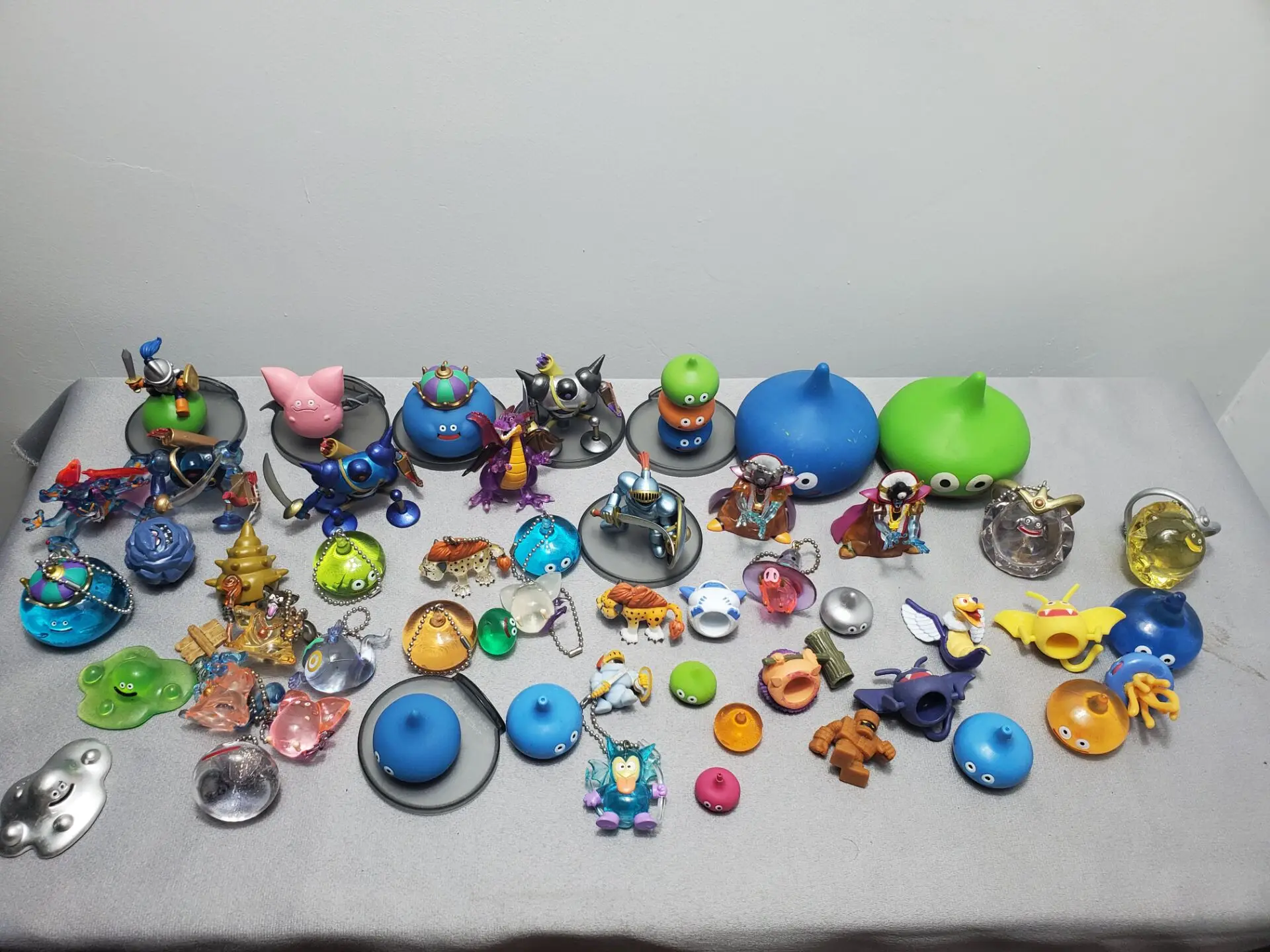 Switch game figures Dragon Quest Boss MSL slime action figure doll Japanese cartoon anime PVC model boys collect toy
Switch game figures Dragon Quest Boss MSL slime action figure doll Japanese cartoon anime PVC model boys collect toy