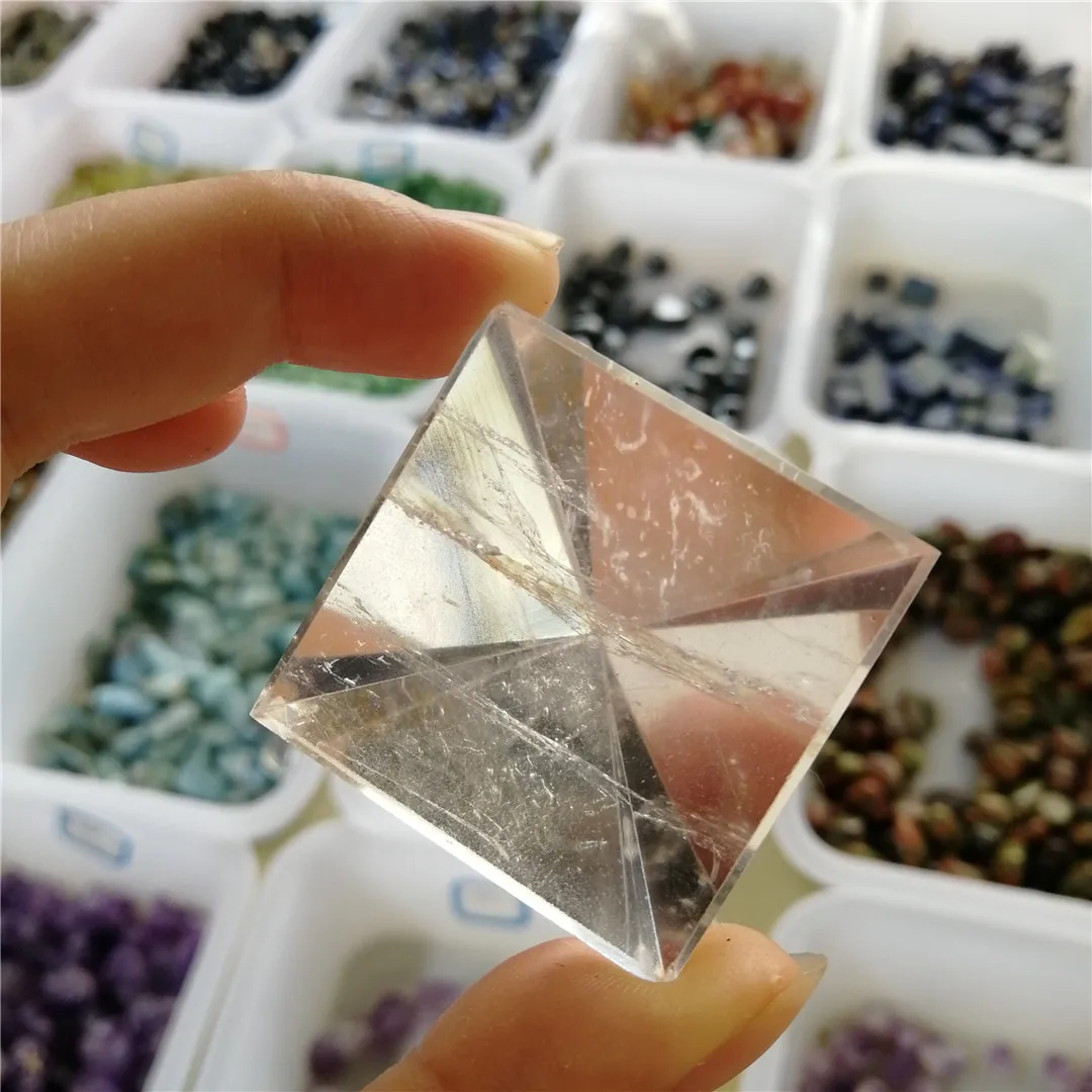 1PCS 38MM Natural arrival spirit energy Clear Quartz pyramid crystal for protection healing home Desk Decoration Fengshui Decor
1PCS 38MM Natural arrival spirit energy Clear Quartz pyramid crystal for protection healing home Desk Decoration Fengshui Decor