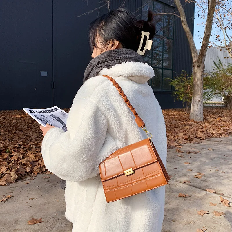 OLSITTI Stone Pattern PU Leather Crossbody Bags for Women 2021 Designer Fashion Brand Shoulder Bag Luxury Handbag Sac A Main
OLSITTI Stone Pattern PU Leather Crossbody Bags for Women 2021 Designer Fashion Brand Shoulder Bag Luxury Handbag Sac A Main
