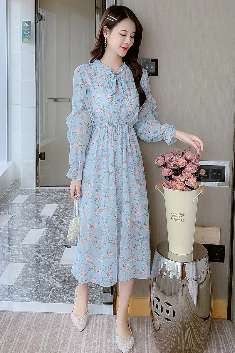 COIGARSAM Chiffon Women dress Spring Floral Print O-Neck High Waist Dresses Blue 8223
COIGARSAM Chiffon Women dress Spring Floral Print O-Neck High Waist Dresses Blue 8223