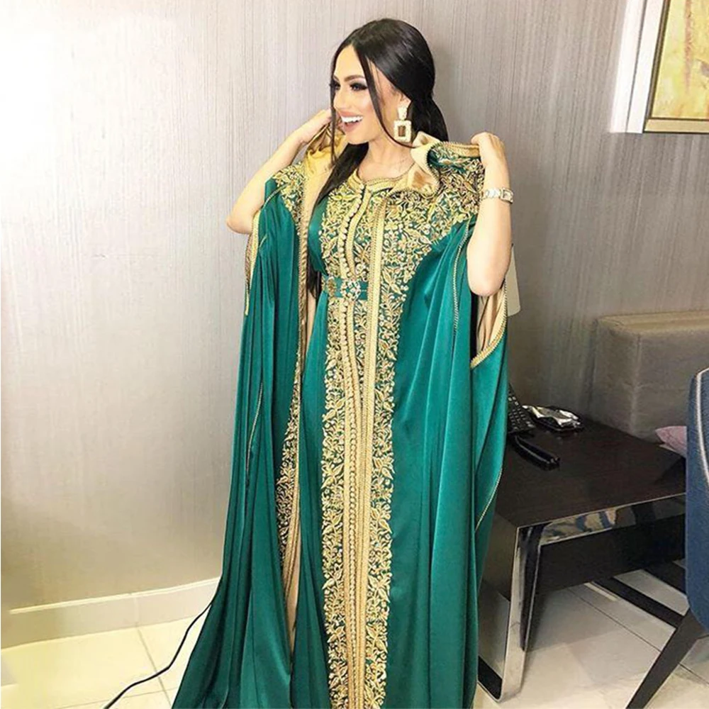 Moroccan Caftan Satin Long Evening Dresses A Line 2 Pieces Formal Party Appliques Lace Saudi Arabic Women Party Dresses
Moroccan Caftan Satin Long Evening Dresses A Line 2 Pieces Formal Party Appliques Lace Saudi Arabic Women Party Dresses