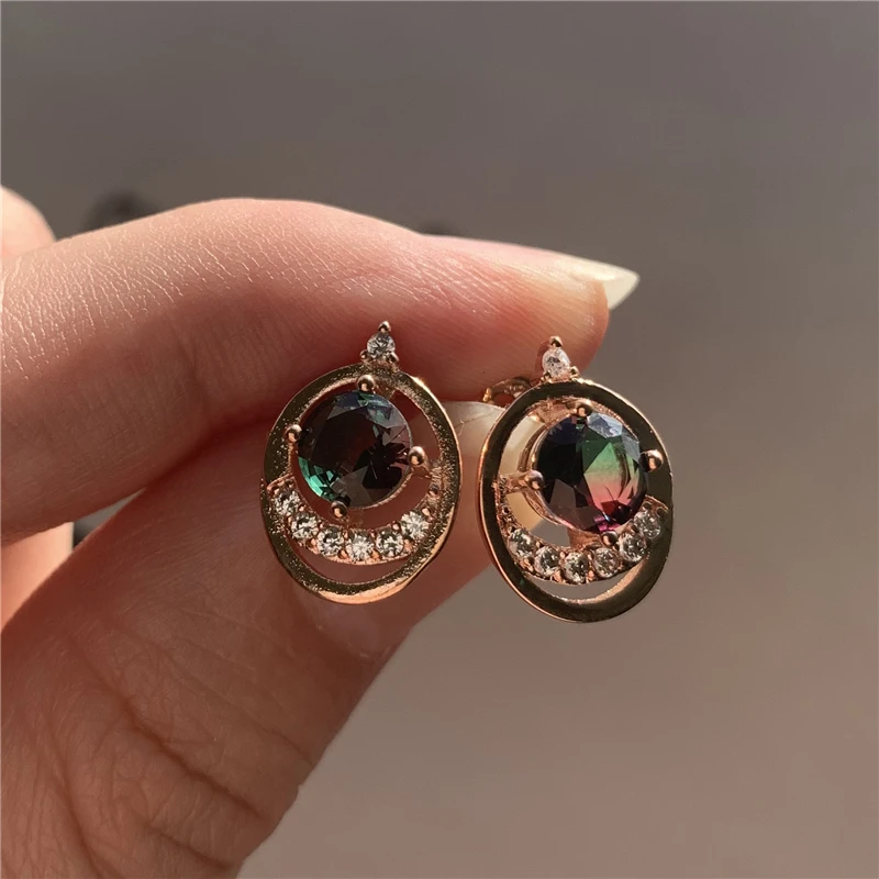 Charm Female Rainbow Zircon Stud Earrings Rose Gold Silver Color Small Earrings For Women Vintage Round Crystal Wedding Earrings
Charm Female Rainbow Zircon Stud Earrings Rose Gold Silver Color Small Earrings For Women Vintage Round Crystal Wedding Earrings