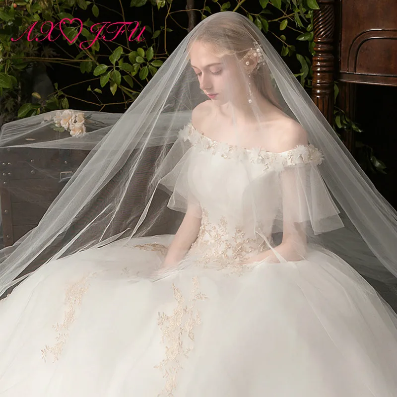 AXJFU princess champagne flower white lace wedding dress party vintage boat neck ruffles beading crystal sparkly wedding dress
AXJFU princess champagne flower white lace wedding dress party vintage boat neck ruffles beading crystal sparkly wedding dress