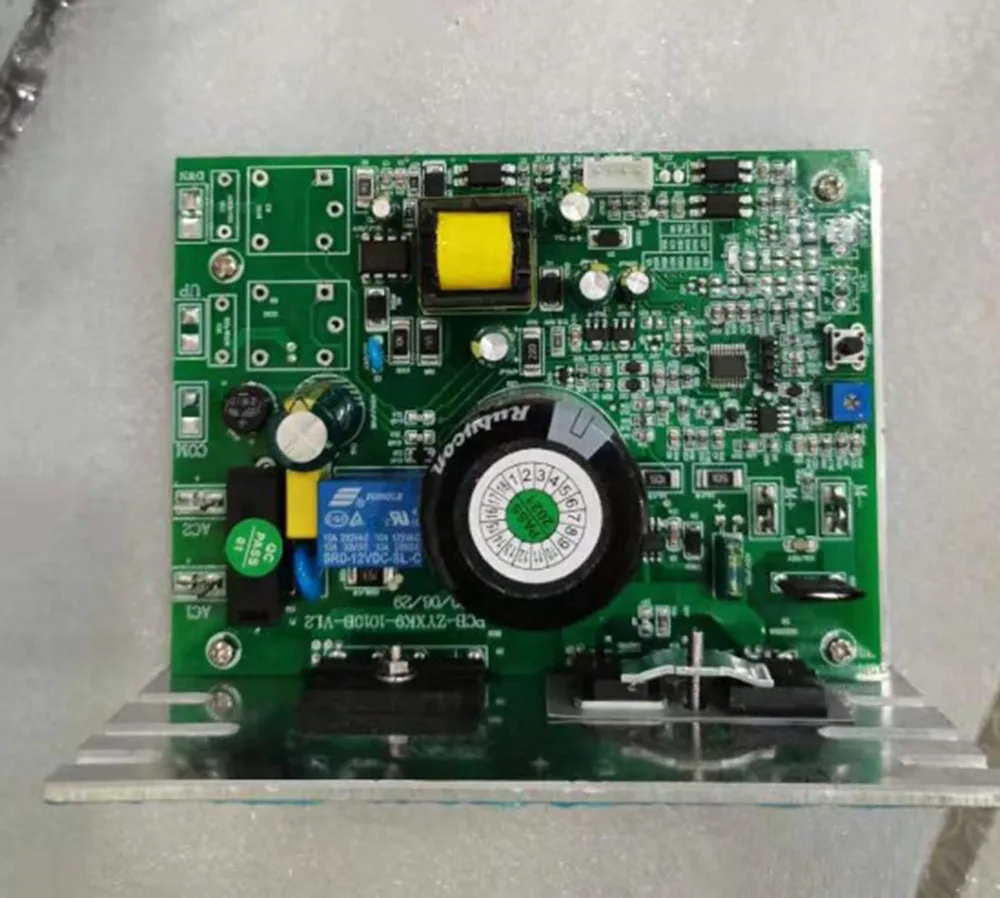 PCB-ZYXK9-1012-V1.3 беговая дорожка управление двигателем ler материнская плата ZYXK9 блок питания плата управления плата драйвера
PCB-ZYXK9-1012-V1.3 беговая дорожка управление двигателем ler материнская плата ZYXK9 блок питания плата управления плата драйвера