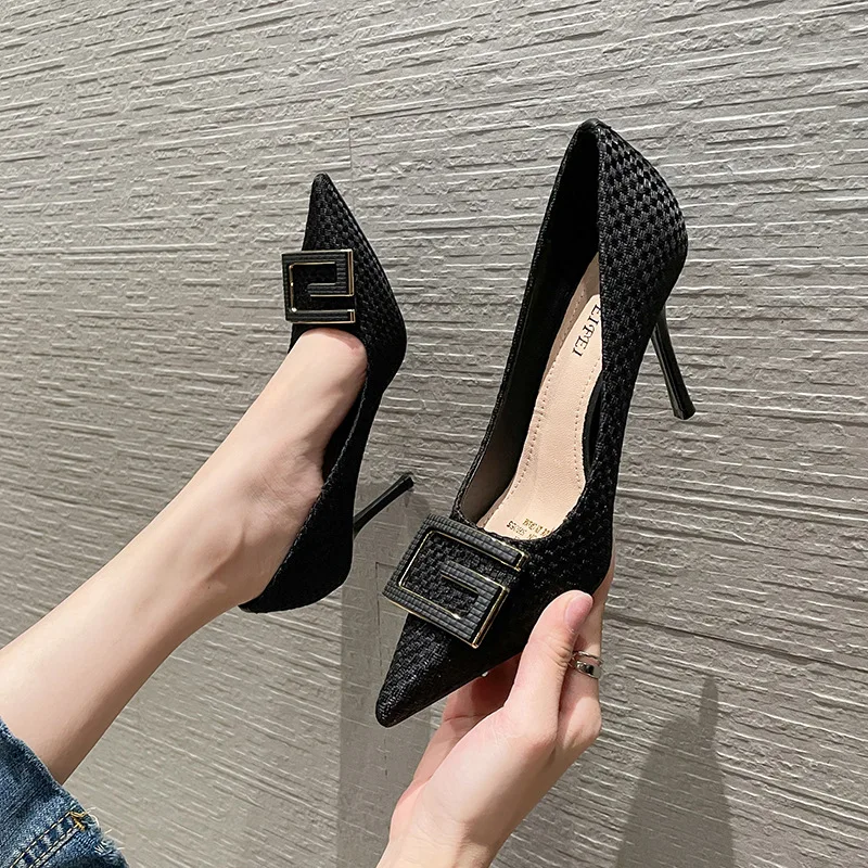 High heels women 2021 new stiletto pointed toe fashion super high bed sexy single shoes women shoes high heel
High heels women 2021 new stiletto pointed toe fashion super high bed sexy single shoes women shoes high heel