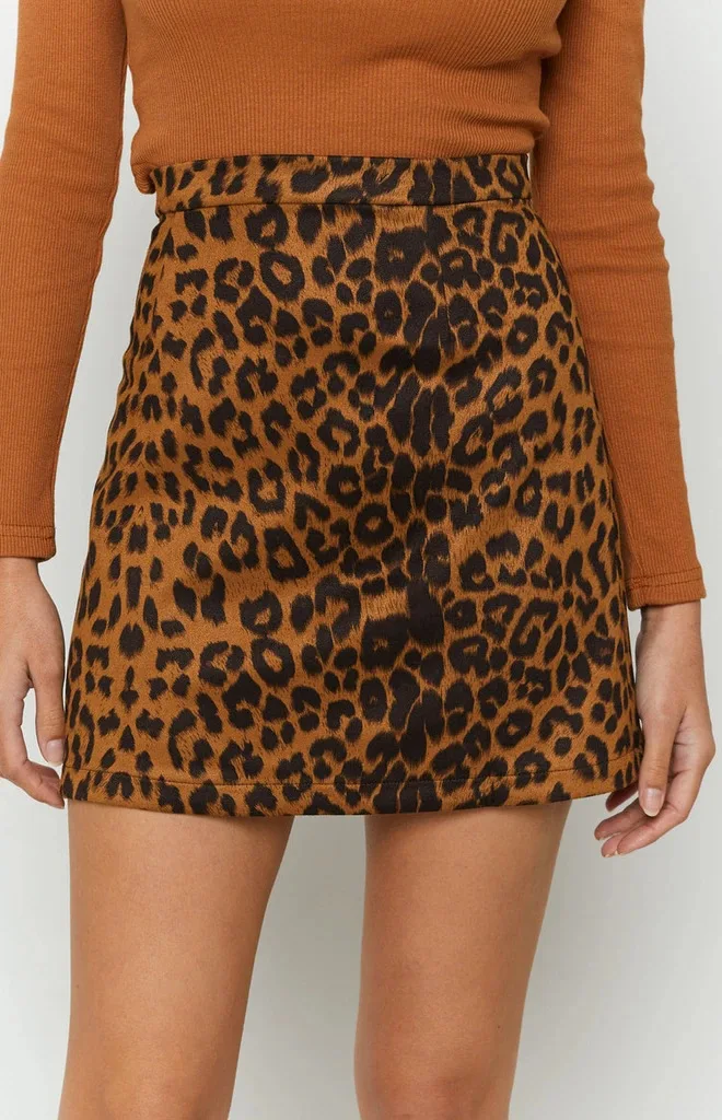 2021 Jupe Women's Leopard Printed Skirt High Waist Sexy Pencil Bodycon Hip Mini Skirt Fits Retro Vintage Casual,Daily For Ladies
2021 Jupe Women's Leopard Printed Skirt High Waist Sexy Pencil Bodycon Hip Mini Skirt Fits Retro Vintage Casual,Daily For Ladies