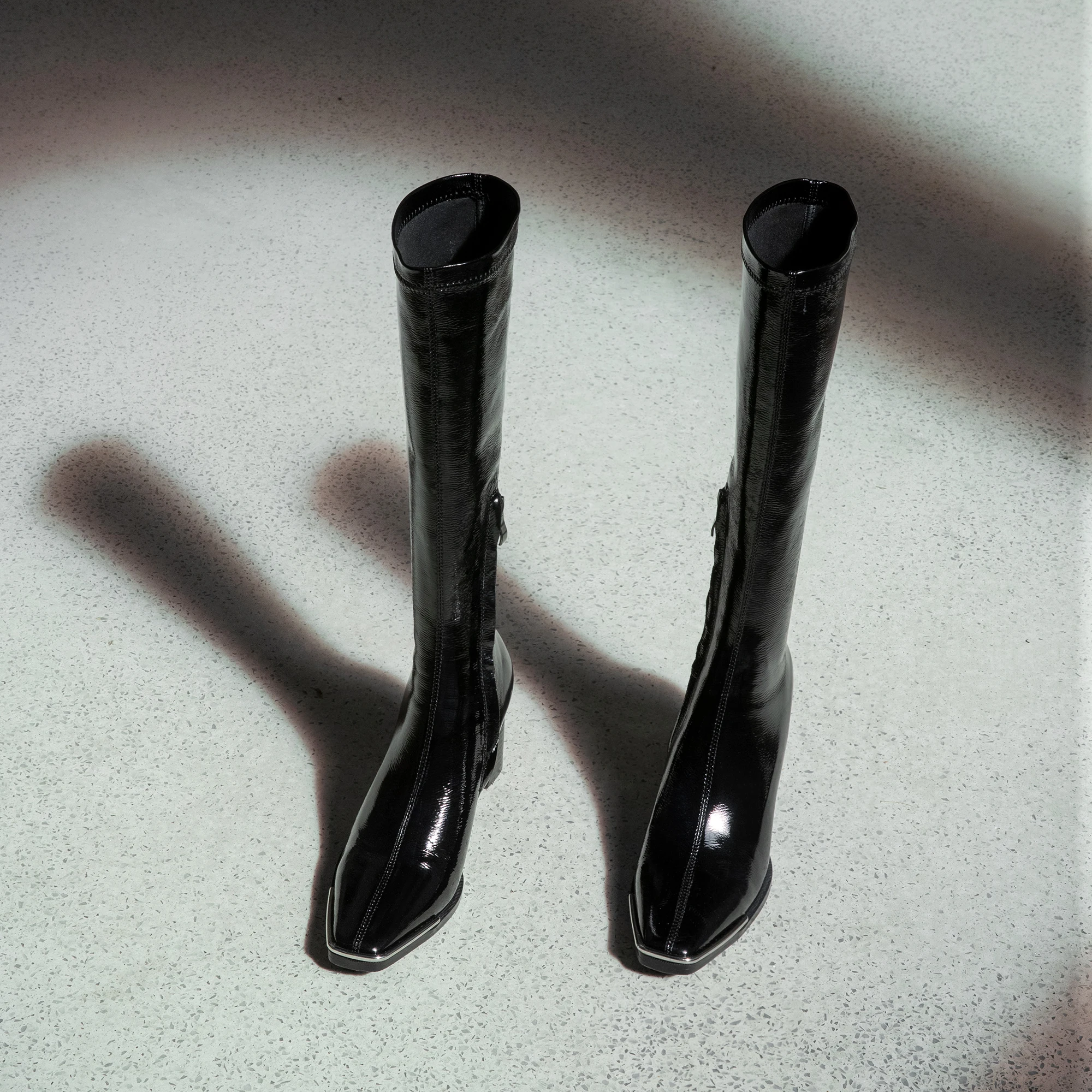 Osunlina Handmade Boots Square Toe Heels Knee High Long Stretch Boots Metal Decoration Black Leather Slip On Shoes Woman A053
Osunlina Handmade Boots Square Toe Heels Knee High Long Stretch Boots Metal Decoration Black Leather Slip On Shoes Woman A053