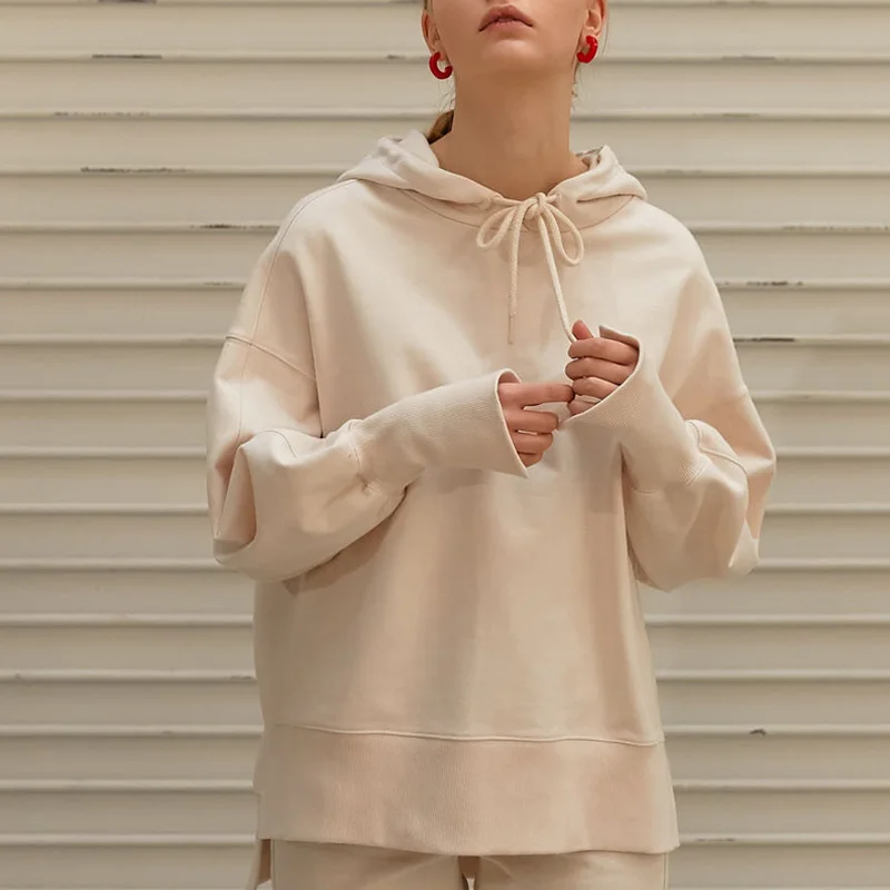 Hoodies & Sweatshirts 
Hoodies & Sweatshirts