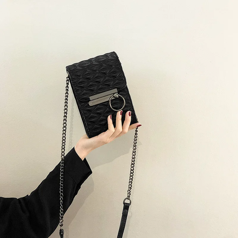 Women's Mobile Phone Bag Fashion Solid Color Metal Buckle Messenger Bag High Quality PU Hand Bag Classic Female Small Square Bag
Women's Mobile Phone Bag Fashion Solid Color Metal Buckle Messenger Bag High Quality PU Hand Bag Classic Female Small Square Bag