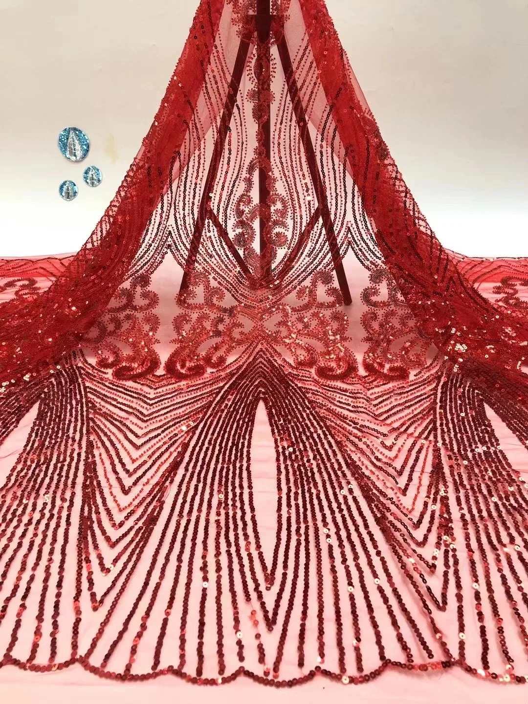 (5yards/pc) Fantastic embroidered African French net lace fabric with tube beads sequins red tulle lace for party dress FZZ025
(5yards/pc) Fantastic embroidered African French net lace fabric with tube beads sequins red tulle lace for party dress FZZ025