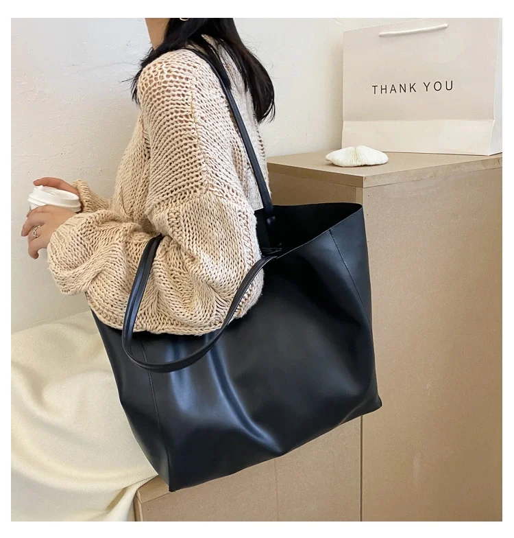 2020 new French retro small cross-body bag cross-body bag Korean version of casual lazy wind fashion atmosphere bag female bag
2020 new French retro small cross-body bag cross-body bag Korean version of casual lazy wind fashion atmosphere bag female bag