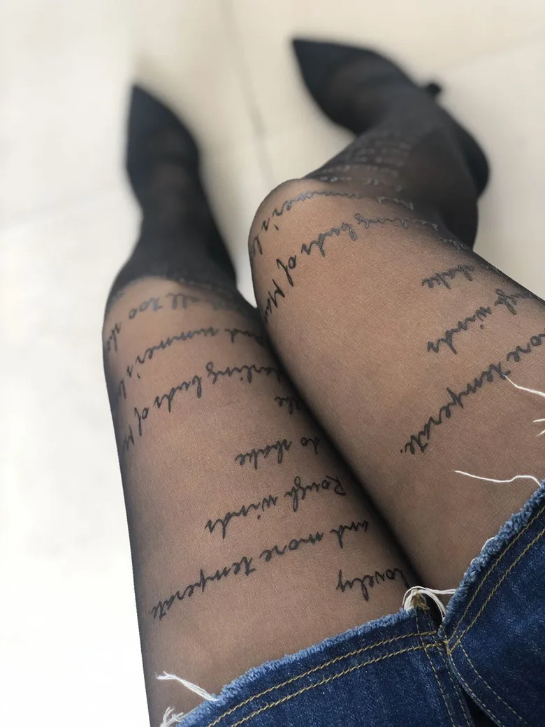 2021 Woman Sexy Transparent Tights With Inscriptions Plus Size Nylon Tights With Patterned Tattoos Pantyhose Popsocket Hose
2021 Woman Sexy Transparent Tights With Inscriptions Plus Size Nylon Tights With Patterned Tattoos Pantyhose Popsocket Hose