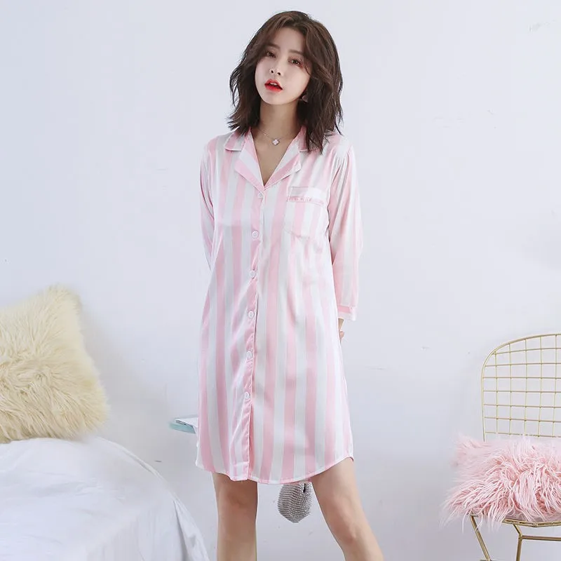 Women Kimono Gown Nightdress White Loose Shirt Style Homewear Sexy Stripe Nightgown Silky Satin Casual Bathrobe
Women Kimono Gown Nightdress White Loose Shirt Style Homewear Sexy Stripe Nightgown Silky Satin Casual Bathrobe
