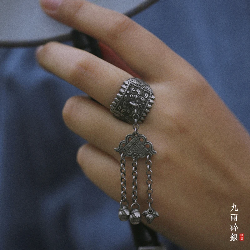 Customized Antique Pure Silver Old Silver Ring Swing Ring Chinese Silver Ring Women's Sterling Silver Original Design Ethnic Sty
Customized Antique Pure Silver Old Silver Ring Swing Ring Chinese Silver Ring Women's Sterling Silver Original Design Ethnic Sty