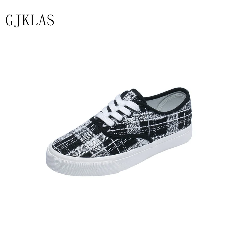 Canvas Flat Shoes Ladies Casual Fashion Plaid Canvas Sneakers Spring Autumn Women Canvas Flat Shoe Light-weight Comfy Trainer
Canvas Flat Shoes Ladies Casual Fashion Plaid Canvas Sneakers Spring Autumn Women Canvas Flat Shoe Light-weight Comfy Trainer