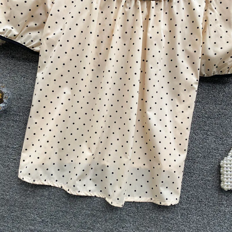 KUSAHIKI Korean Hit Color Dot Women Blouse Causal O-neck Puff Short Sleeve Shirts 2021 Summer New Blusas De Mujer 6H299
KUSAHIKI Korean Hit Color Dot Women Blouse Causal O-neck Puff Short Sleeve Shirts 2021 Summer New Blusas De Mujer 6H299