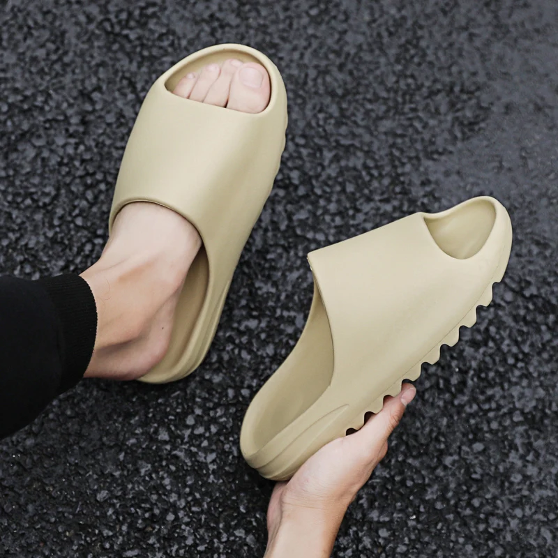 2020 New Summer Men's Sandals Men's Slippers Summer Couple Slippers Home Slippers Beach Water Sports Slippers
2020 New Summer Men's Sandals Men's Slippers Summer Couple Slippers Home Slippers Beach Water Sports Slippers