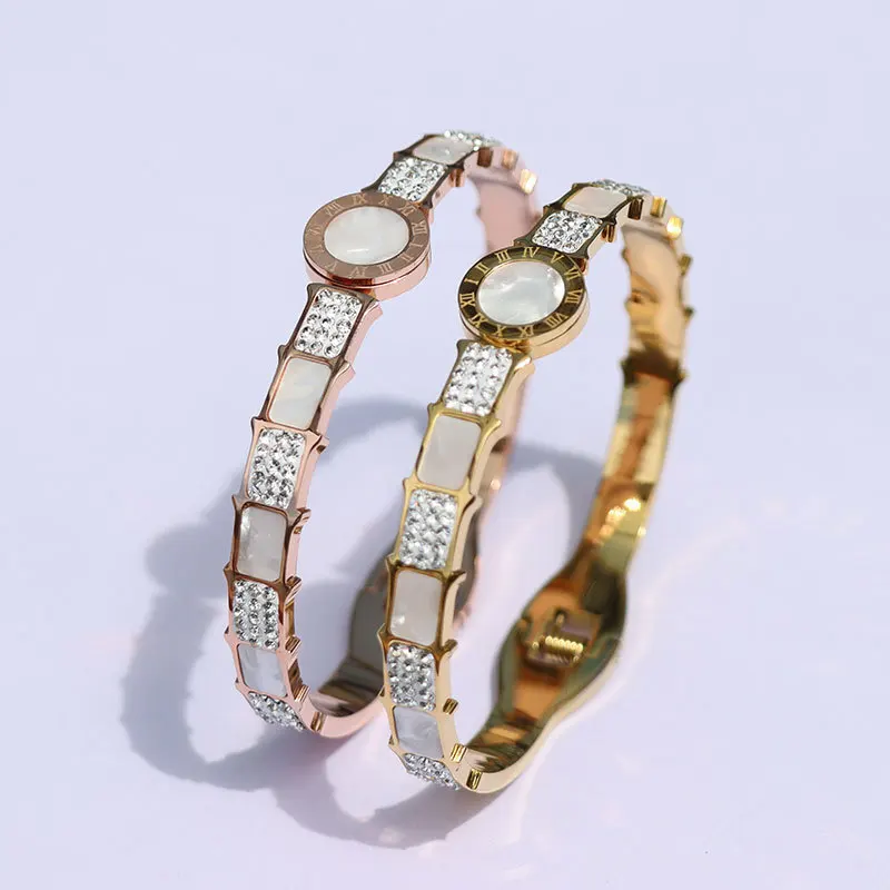 Vintage Cuff Bracelet Shell Roman Numerals Bangle Fine Jewelry Wristband Beauty Fashion Accessories Hand Ornament For Women
Vintage Cuff Bracelet Shell Roman Numerals Bangle Fine Jewelry Wristband Beauty Fashion Accessories Hand Ornament For Women