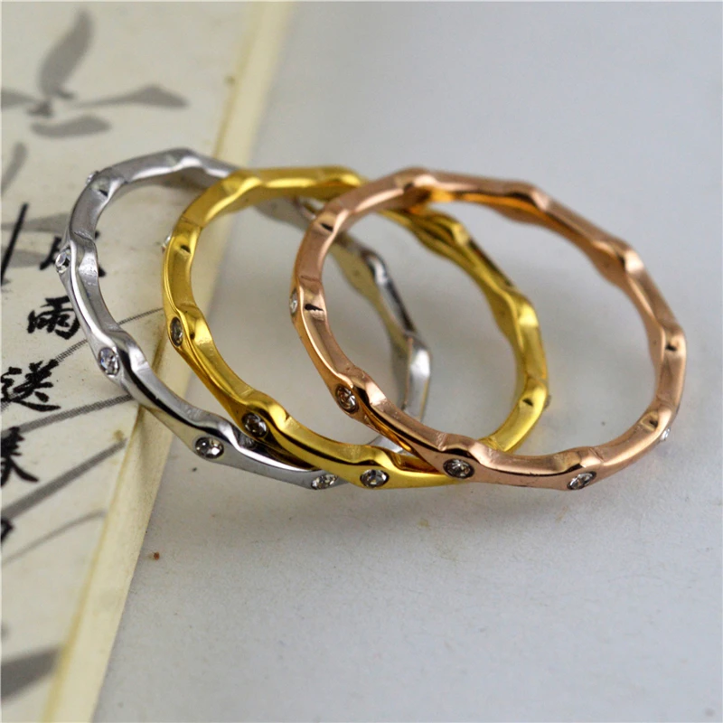 Gothic 2mm Thin Stainless Steel Engagement Ring With Cubic Zirconia Fashion Finger Jewelry For Men Wome Accessorie Birthday Gift
Gothic 2mm Thin Stainless Steel Engagement Ring With Cubic Zirconia Fashion Finger Jewelry For Men Wome Accessorie Birthday Gift