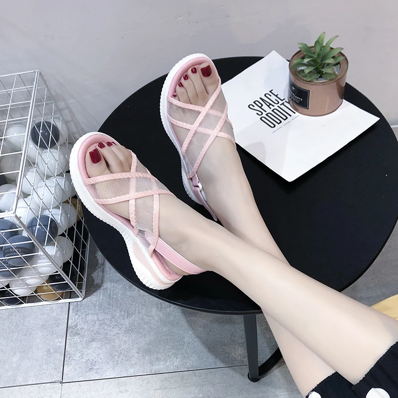 2021 Summer New Women's Shoes Thick-soled Sponge Cake Velcro Sandals All-match Comfortable Roman Shoes Women
2021 Summer New Women's Shoes Thick-soled Sponge Cake Velcro Sandals All-match Comfortable Roman Shoes Women