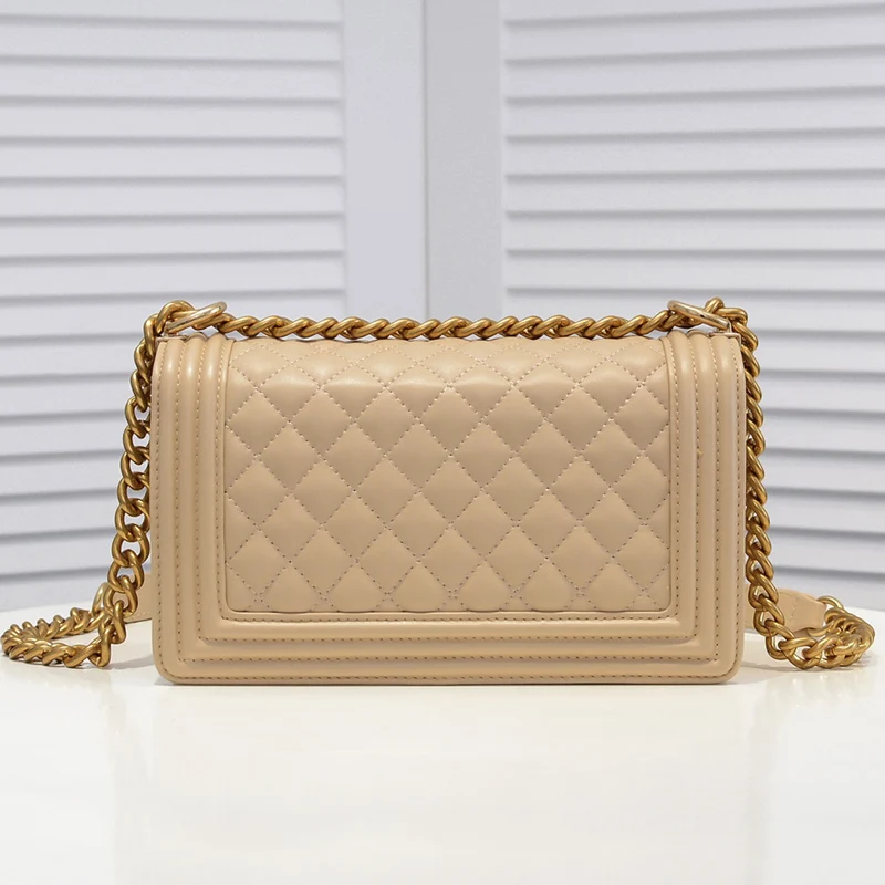 Retro geometric rhombus check color hardware chain shoulder strap genuine leather shoulder bag ladies new fashion messenger bag
Retro geometric rhombus check color hardware chain shoulder strap genuine leather shoulder bag ladies new fashion messenger bag