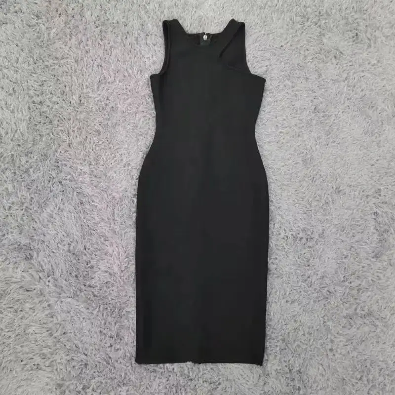 Women Autumn Style Black Sexy Halter Sleeveless Knee Length Bandage Dress 2020 Sexy Cocktail Evening Party Dress
Women Autumn Style Black Sexy Halter Sleeveless Knee Length Bandage Dress 2020 Sexy Cocktail Evening Party Dress