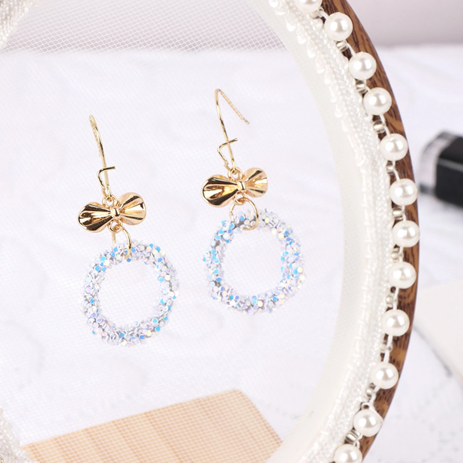 Round Mesh PP&Wood Jewelry Display Stand Beige Imitation Pearl Two-piece Earrings Storage Rack Organizer Photo Prop 16cm-1set
Round Mesh PP&Wood Jewelry Display Stand Beige Imitation Pearl Two-piece Earrings Storage Rack Organizer Photo Prop 16cm-1set