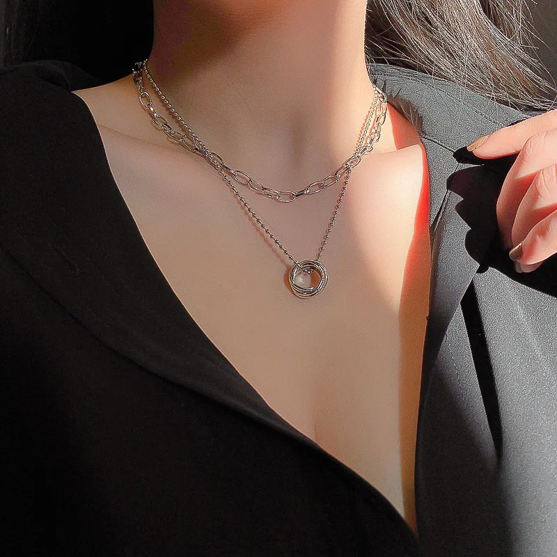 Fashion design retro multi-layer Necklace simple temperament short clavicle chain personalized fashion neckwear women's style
Fashion design retro multi-layer Necklace simple temperament short clavicle chain personalized fashion neckwear women's style