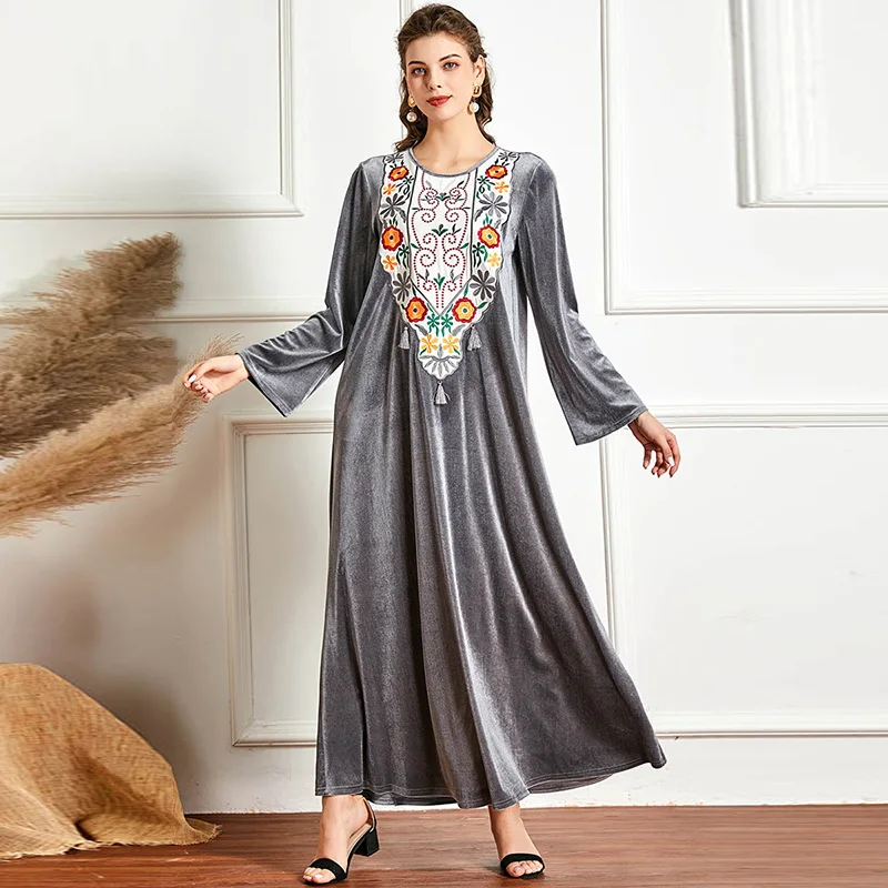 European station velvet embroidery gray autumn and winter fashion loose plus size long skirt Muslim Eid Mubarak women's dress
European station velvet embroidery gray autumn and winter fashion loose plus size long skirt Muslim Eid Mubarak women's dress