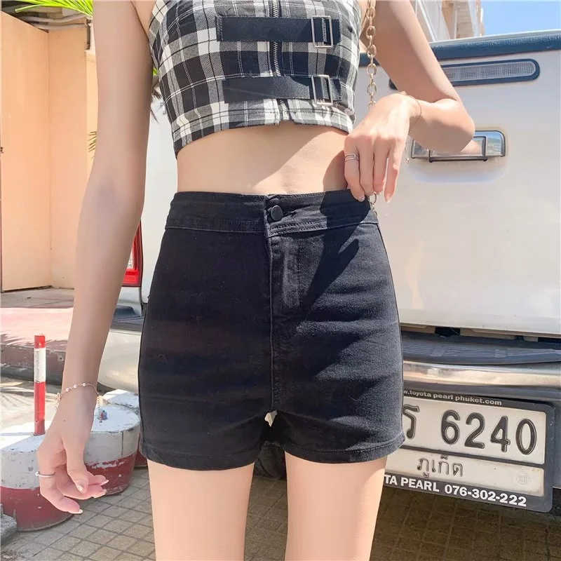 Winter style New Women Skinny Single Button Black Blue Jeans Shorts High Waist Casual Female Slim Fit Solid Color Denim Shorts
Winter style New Women Skinny Single Button Black Blue Jeans Shorts High Waist Casual Female Slim Fit Solid Color Denim Shorts