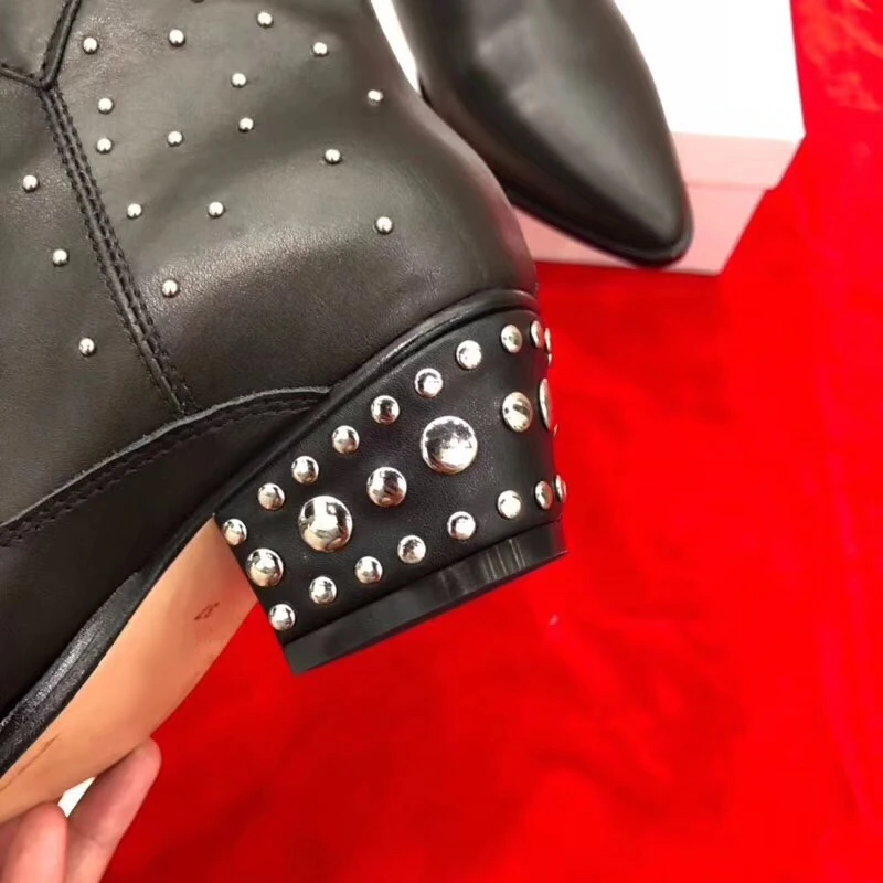 Rivet Med Heel Ankle Boots Women Sexy Pointed Toe Black Genuine Leather Patchwork Autumn Winter Short Botas Mujer
Rivet Med Heel Ankle Boots Women Sexy Pointed Toe Black Genuine Leather Patchwork Autumn Winter Short Botas Mujer