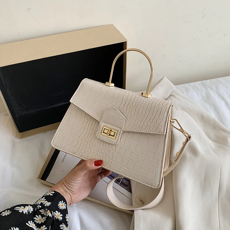 Crocodile Pattern Tote Bags for Women 2021 New Metal Handle Handbag Small Flap Bag Female Luxury Brand Pu Leather Shoulder Bag
Crocodile Pattern Tote Bags for Women 2021 New Metal Handle Handbag Small Flap Bag Female Luxury Brand Pu Leather Shoulder Bag