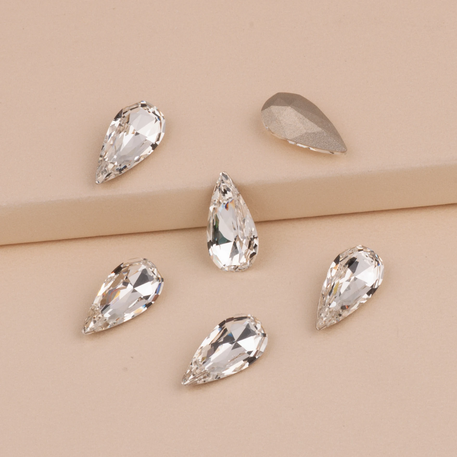 Clear Different Size of Crystal nails accesorios Glitter Glass Rhinestones Nail Rhinestone DIY Rhinestones nail charms
Clear Different Size of Crystal nails accesorios Glitter Glass Rhinestones Nail Rhinestone DIY Rhinestones nail charms